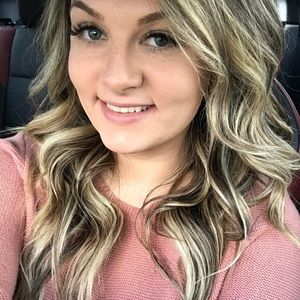 Meet your Posher, Megan